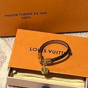 Louis Vuitton hat box bracelet